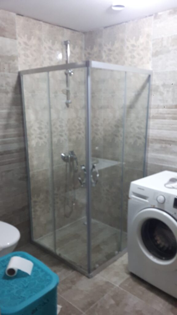 Bursa Duşakabin Camı Alacahırka Mahallesi