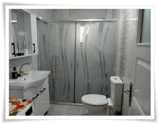 Duşakabin Camı Güzelyalı Eğitim Mahallesi