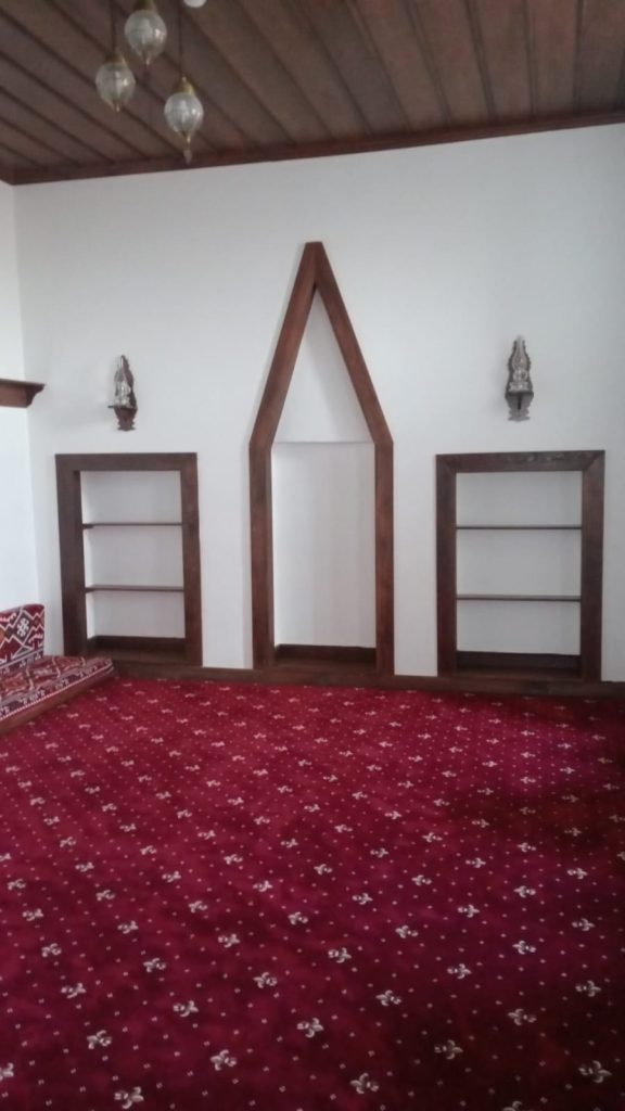 Jakuzi Mollagürani Mahallesi
